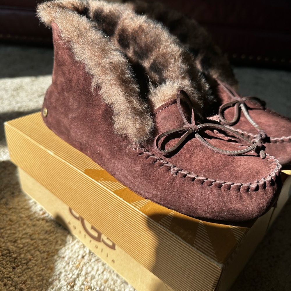UGG Women's Brown Moccasin Shoes